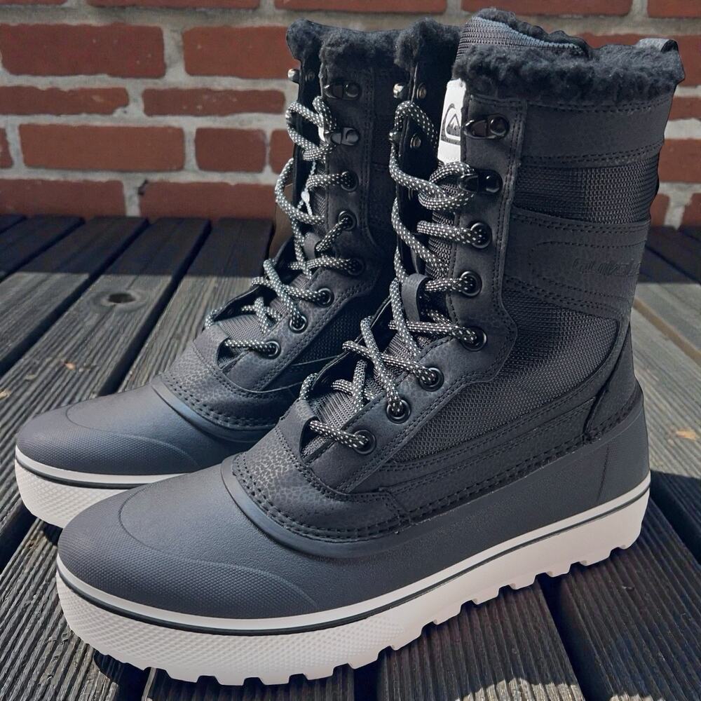Quiksilver Black and Gray Men's Boots